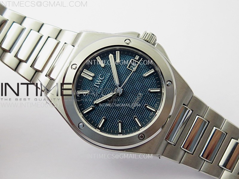 ingenieur-iw328903-ss-v7f-1-1-best-edition-green-dial-on-ss-bracelet-a2892-1.jpg