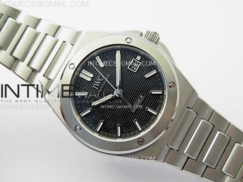 ingenieur-iw328901-ss-v7f-1-1-best-edition-black-dial-on-ss-bracelet-a2892-1.jpg