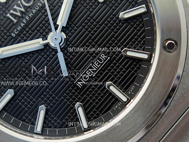 ingenieur-iw328901-ss-v7f-1-1-best-edition-black-dial-on-ss-bracelet-a2892-5.jpg