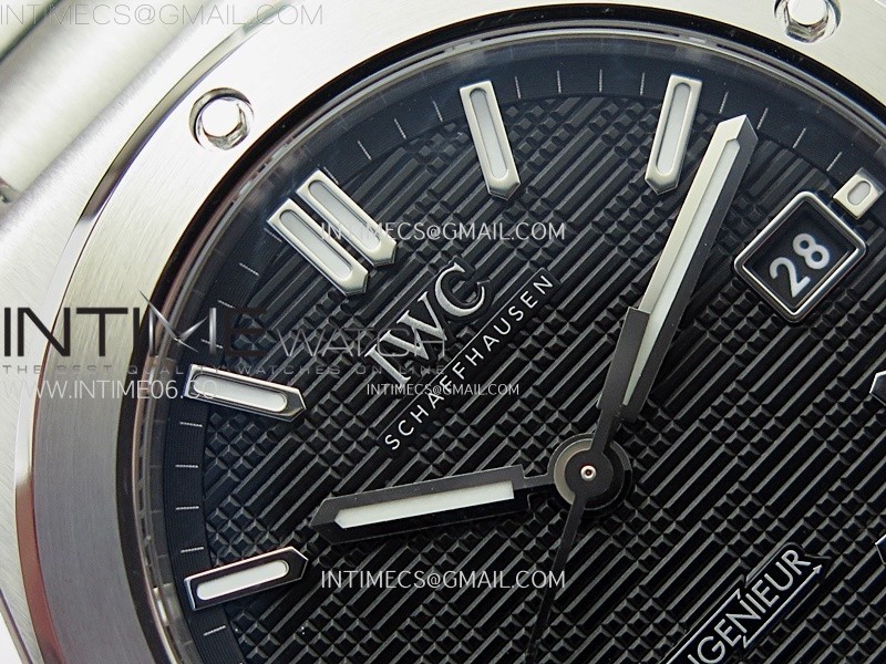 ingenieur-iw328901-ss-v7f-1-1-best-edition-black-dial-on-ss-bracelet-a2892-7.jpg