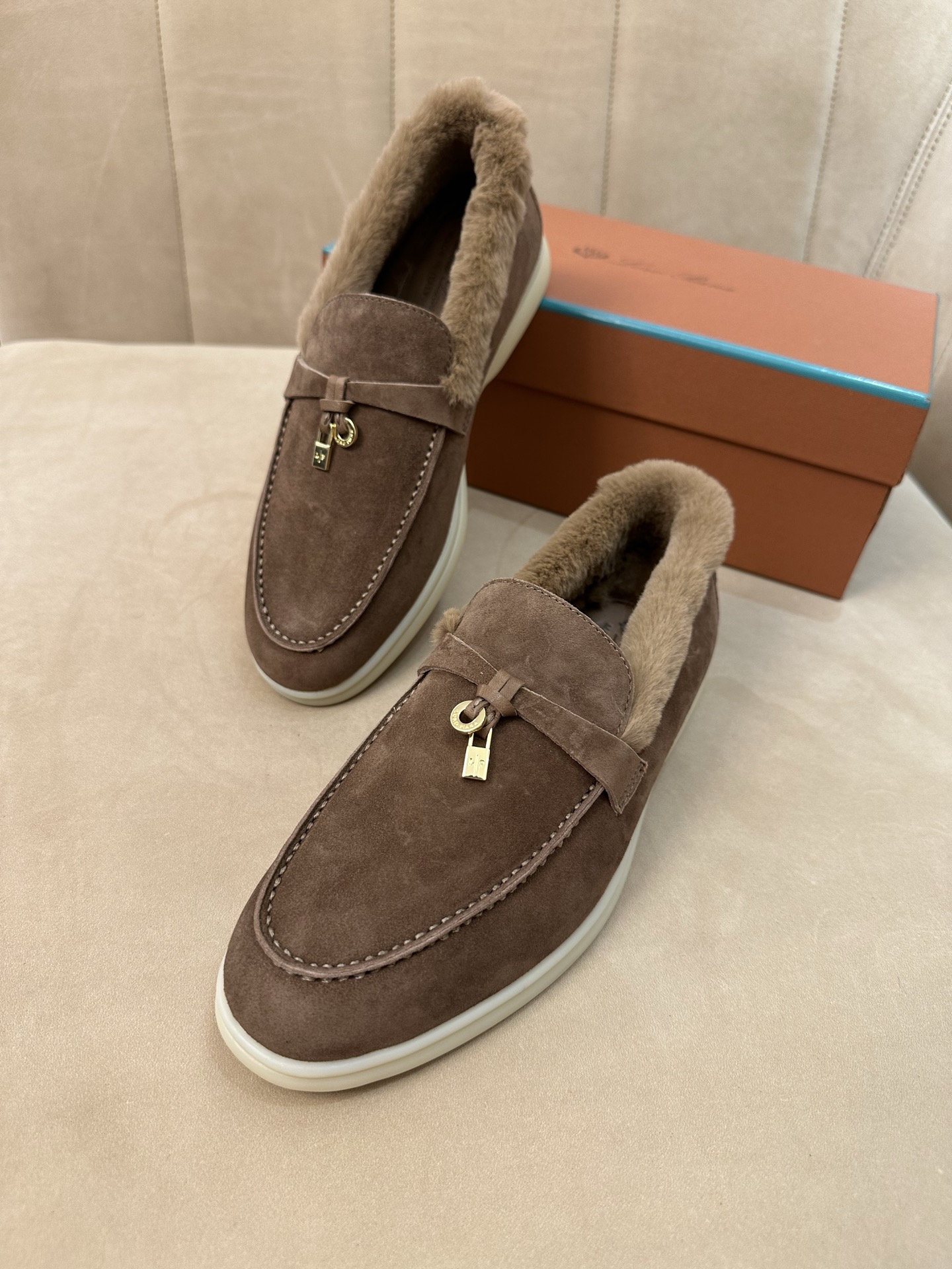 wsxc1758893517276_5.jpg wsxc1758893517276_5.jpg