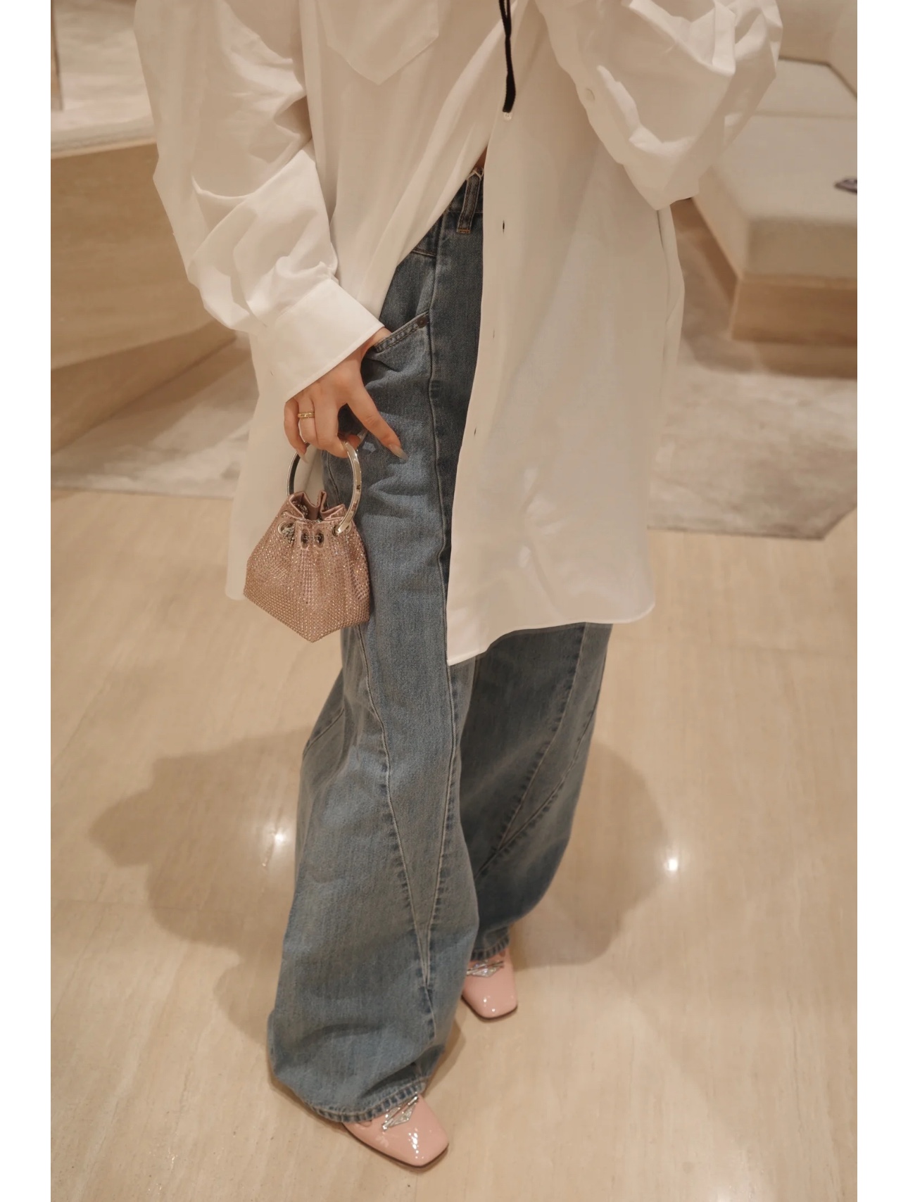 i1727785603_2299_0.jpg i1727785603_2299_0.jpg